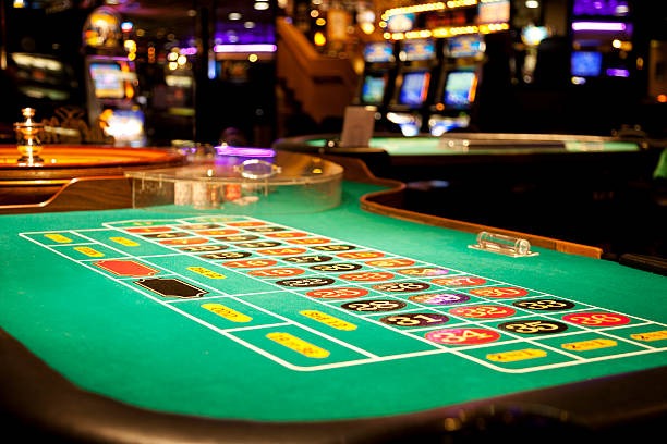 asli 777 Poker Indonesia table interface showing Texas Hold'em hand